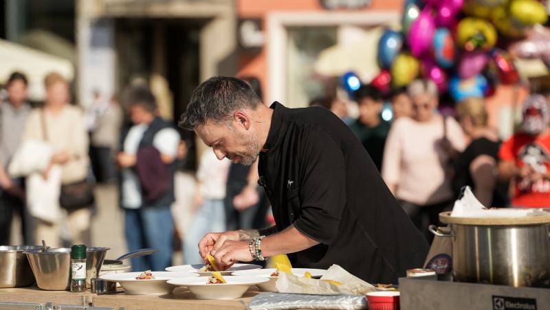 Chefi la cuțite, 24 noiembrie 2025. Ce chef a câștigat amuleta din Piața Sfatului din Brașov. Gabi Tamaș a dat un verdict dificil