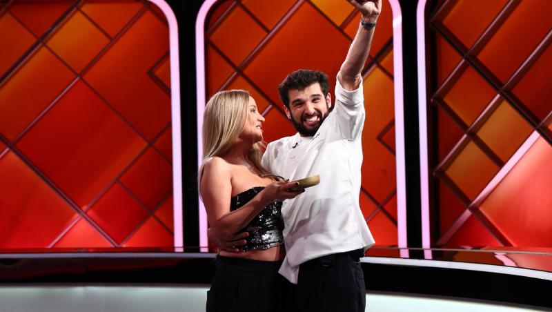 Chefi la cuțite, 25 noiembrie 2025. Prima bombă cu mai multe amulete a ajuns la unul dintre chefi. Tania Budi a decis cine o ia