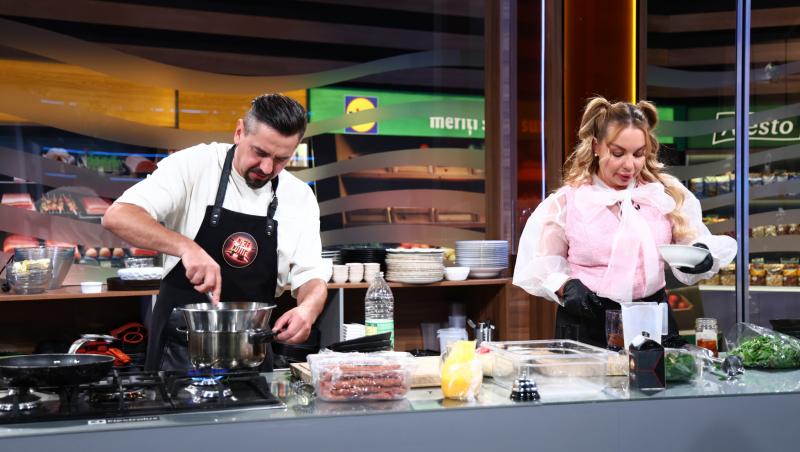 Chefi la cuțite, 25 noiembrie 2025. Eliza și Cosmin Natanticu, prima surpriză a serii. Ce au preparat și câte cuțite au primit