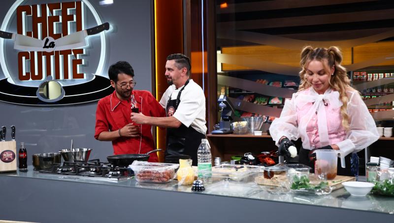 Chefi la cuțite, 25 noiembrie 2025. Eliza și Cosmin Natanticu, prima surpriză a serii. Ce au preparat și câte cuțite au primit