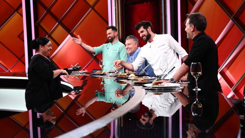 Chefi la cuțite, 25 noiembrie 2025. Eliza și Cosmin Natanticu, prima surpriză a serii. Ce au preparat și câte cuțite au primit