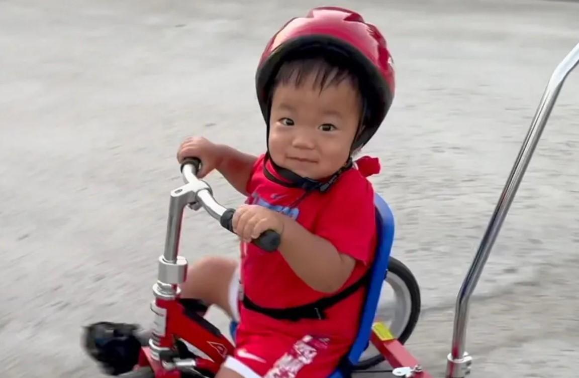 Băiețelul care sufera de o boală rară și a primit "terapie cu gene". Ce presupune procedura și care e acum starea lui de sănătate