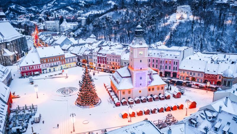 Zilele libere din luna decembrie 2025. Când se pot bucura angajații și elevii de minivacanțe legale