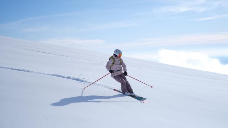 Zilele libere din luna decembrie 2025. Când se pot bucura angajații și elevii de minivacanțe legale