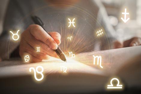 Zodiile răsfățate de univers în luna decembrie 2025. Ce „cadouri” vor primi nativii de la astre