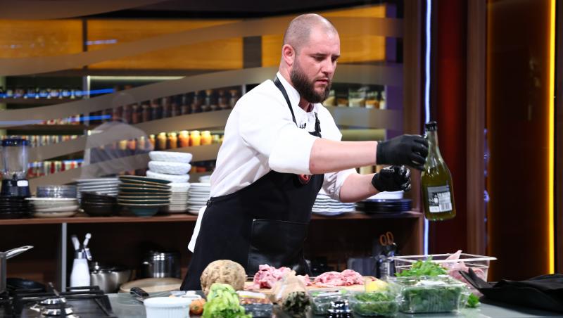 Chefi la cuțite, 26 noiembrie 2025. Chef Ștefan Popescu a oferit cuțitul de aur! Cine l-a primit și cine s-a făcut remarcat astăzi