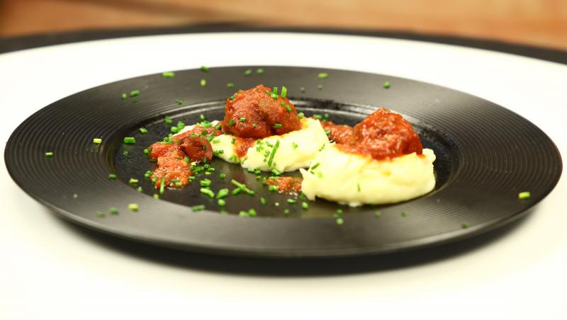 Chefi la cuțite, 26 noiembrie 2025. Chef Ștefan Popescu a oferit cuțitul de aur! Cine l-a primit și cine s-a făcut remarcat astăzi