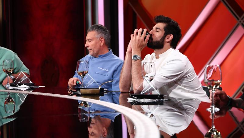 Chef Richard a câștigat aseară bomba la Chefi la cuțite. Azi: al treilea cuțit de aur în audiții și încă o bombă aruncată în joc