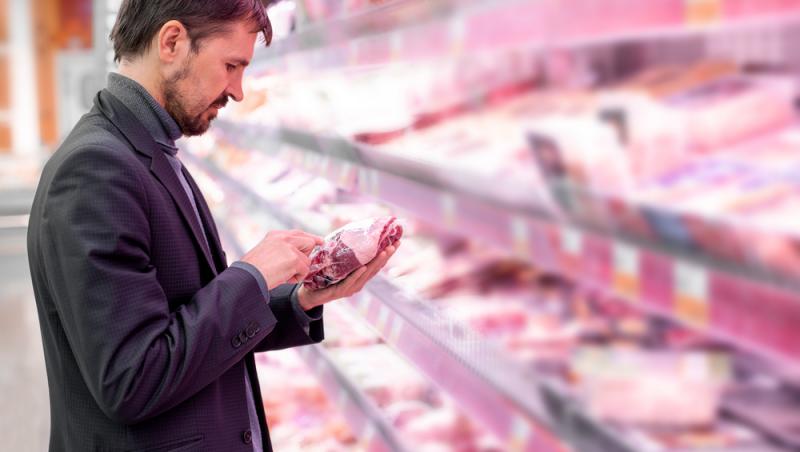Cum verifici carnea de porc pentru masa de Crăciun. Recomandările inspectorilor sanitari pentru clienții magazinelor