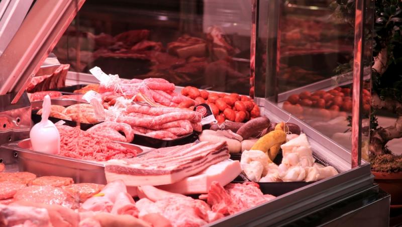 Cum verifici carnea de porc pentru masa de Crăciun. Recomandările inspectorilor sanitari pentru clienții magazinelor