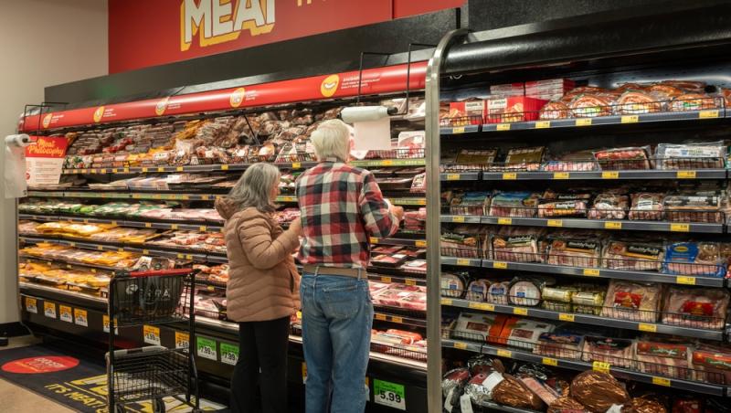 Cum verifici carnea de porc pentru masa de Crăciun. Recomandările inspectorilor sanitari pentru clienții magazinelor