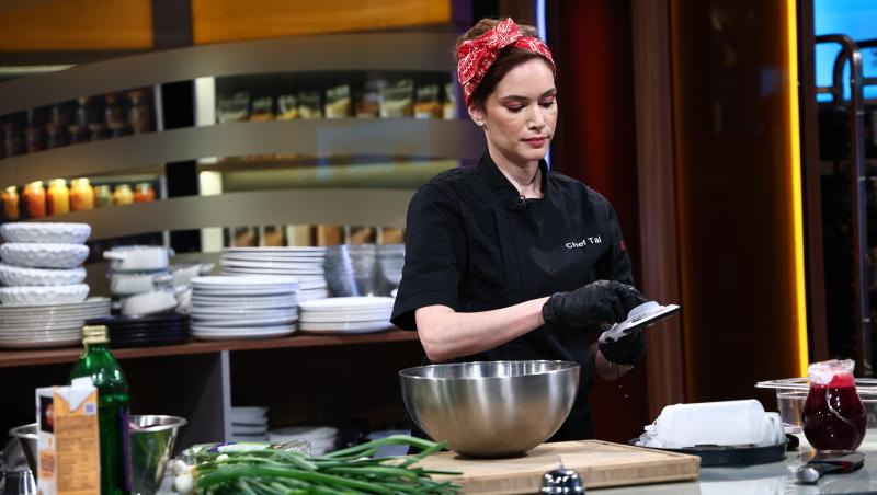 Cine e Tal Berkovich, cuțitul de aur al lui Chef Ștefan Popescu. Ce boală autoimună a făcut-o să descopere lumea gastronomiei