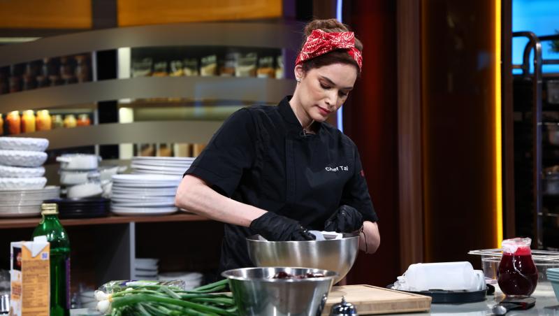 Cine e Tal Berkovich, cuțitul de aur al lui Chef Ștefan Popescu. Ce boală autoimună a făcut-o să descopere lumea gastronomiei