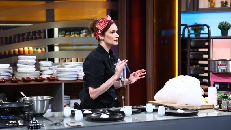 Cine e Tal Berkovich, cuțitul de aur al lui Chef Ștefan Popescu. Ce boală autoimună a făcut-o să descopere lumea gastronomiei