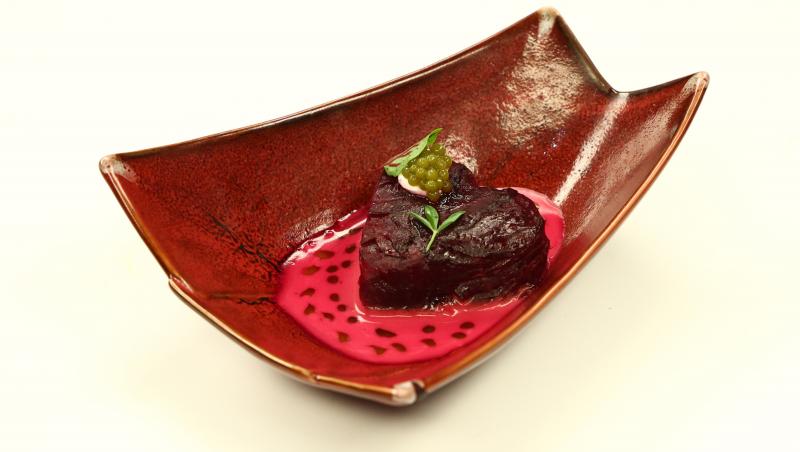 Cine e Tal Berkovich, cuțitul de aur al lui Chef Ștefan Popescu. Ce boală autoimună a făcut-o să descopere lumea gastronomiei