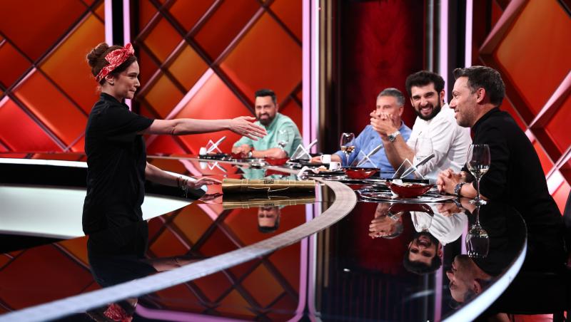 Cine e Tal Berkovich, cuțitul de aur al lui Chef Ștefan Popescu. Ce boală autoimună a făcut-o să descopere lumea gastronomiei