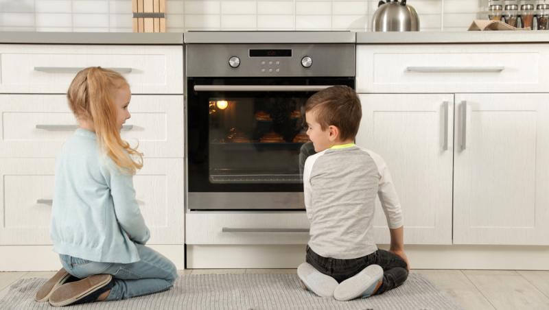 Desertul copilăriei în postul Crăciunului. Cum să prepari mere umplute cu nucă în cel mai scurt timp