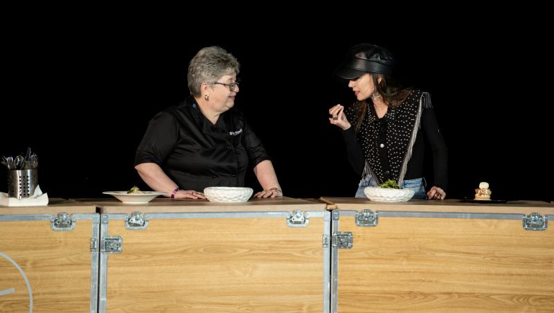 Cine este Gina Bradea, vloggerița care a jurizat preparatele chefilor în ediția de aseară. Cum a devenit cunoscută pe internet