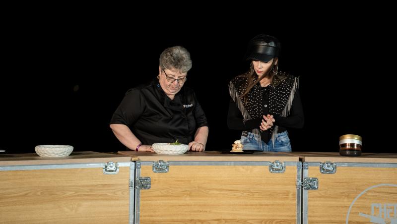 Cine este Gina Bradea, vloggerița care a jurizat preparatele chefilor în ediția de aseară. Cum a devenit cunoscută pe internet