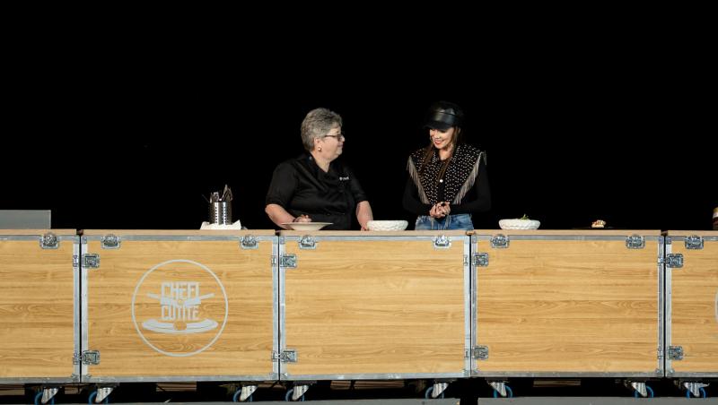 Cine este Gina Bradea, vloggerița care a jurizat preparatele chefilor în ediția de aseară. Cum a devenit cunoscută pe internet