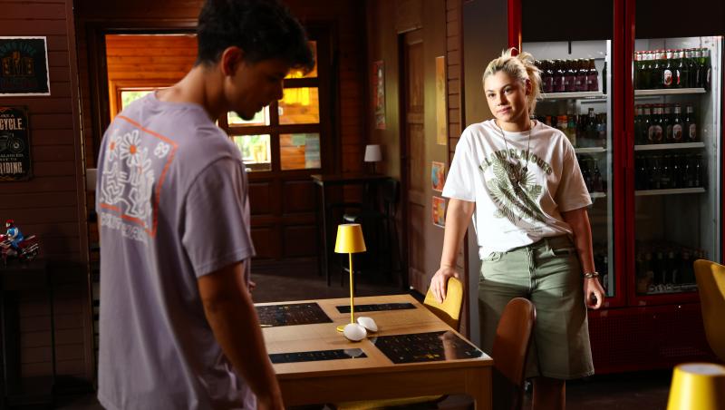 Ana, Mi-ai fost scrisă în ADN, 27 noiembrie 2025. Alexandru tulbură apele în casa Alexiei. Sandra și Constance fac un pact