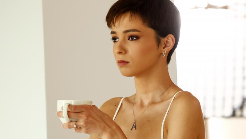 Ana, Mi-ai fost scrisă în ADN, 27 noiembrie 2025. Alexandru tulbură apele în casa Alexiei. Sandra și Constance fac un pact