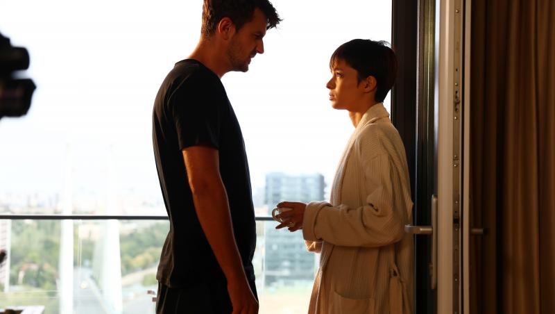 Ana, Mi-ai fost scrisă în ADN, 27 noiembrie 2025. Alexandru tulbură apele în casa Alexiei. Sandra și Constance fac un pact