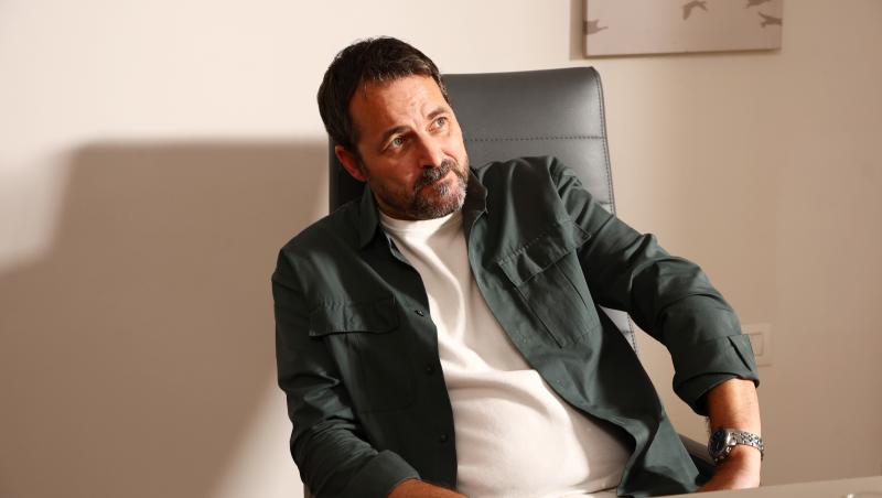 Ana, Mi-ai fost scrisă în ADN, 27 noiembrie 2025. Alexandru tulbură apele în casa Alexiei. Sandra și Constance fac un pact