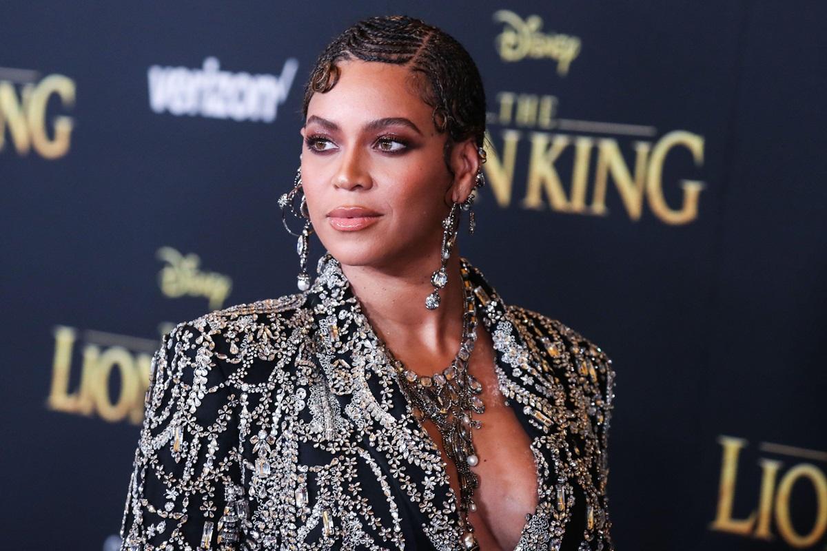 Beyonce, acuzată că își editează excesiv pozele. Cum arată vedeta în realitate