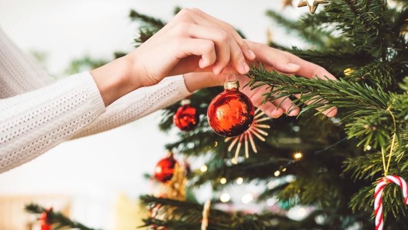 În ce zile din luna decembrie este bine să împodobești bradul. Este modul în care poți atrage prosperitatea și liniștea în familie
