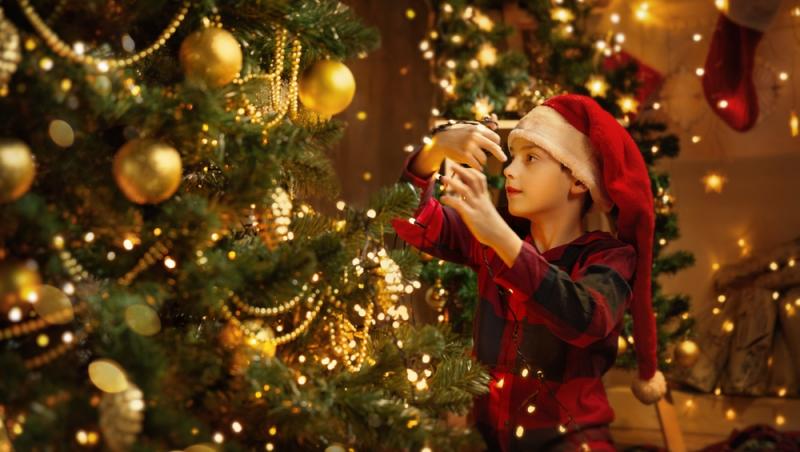 În ce zile din luna decembrie este bine să împodobești bradul. Este modul în care poți atrage prosperitatea și liniștea în familie