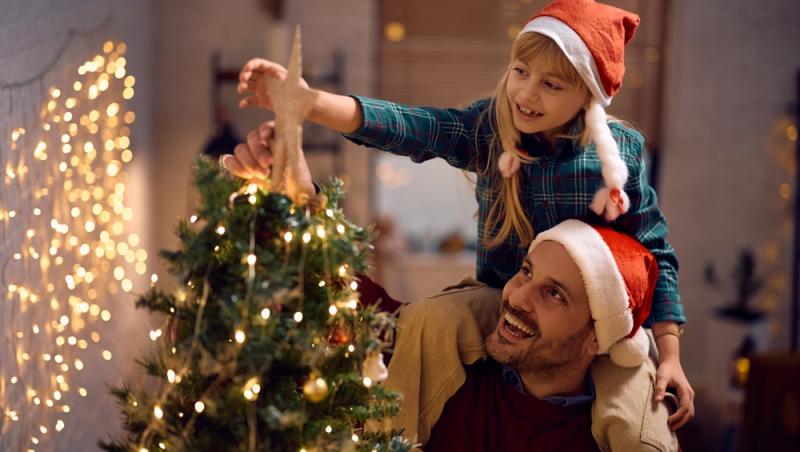 În ce zile din luna decembrie este bine să împodobești bradul. Este modul în care poți atrage prosperitatea și liniștea în familie