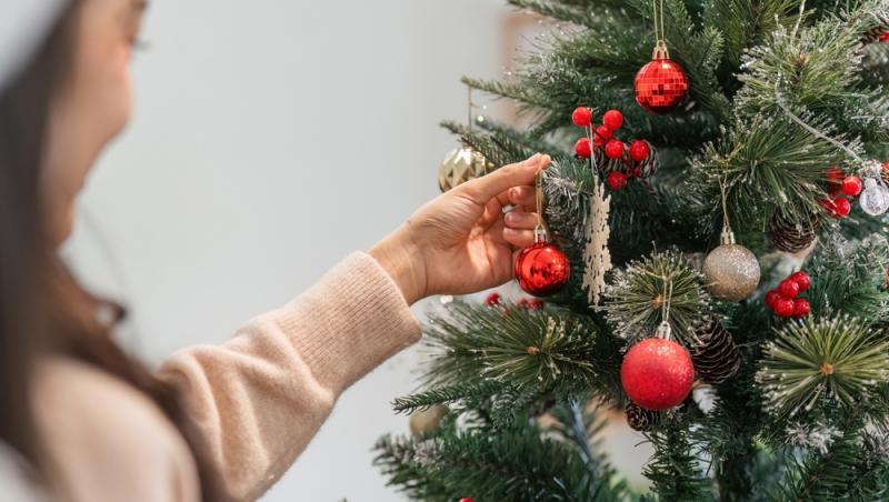 În ce zile din luna decembrie este bine să împodobești bradul. Este modul în care poți atrage prosperitatea și liniștea în familie