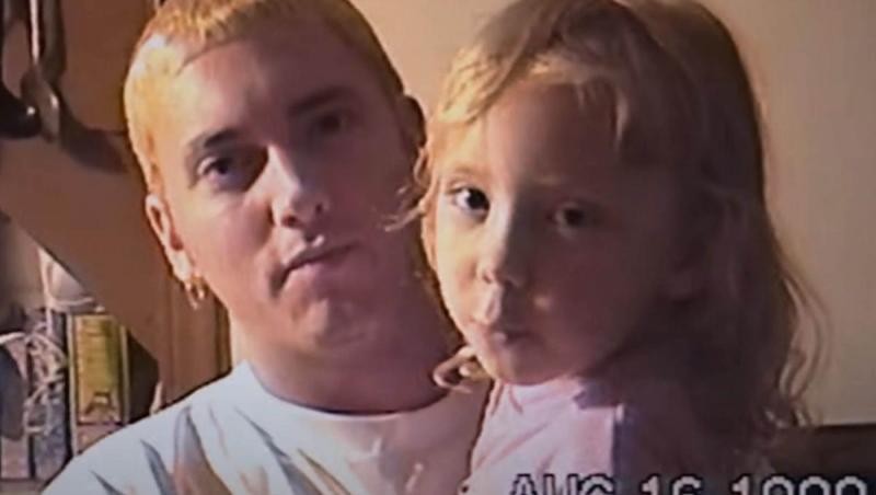 Nepotul lui Eminem, surprins la concertul artistului. Ce fotografie emoționantă a postat Hailie Jade cu micuțul