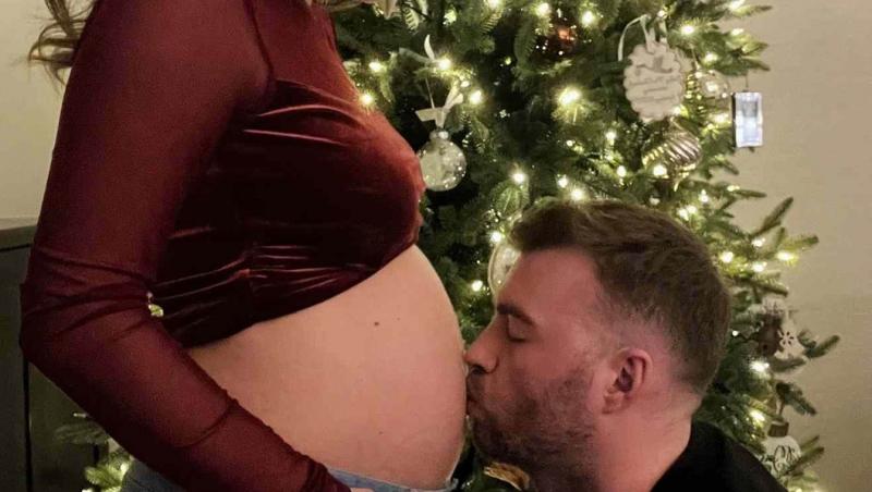 Nepotul lui Eminem, surprins la concertul artistului. Ce fotografie emoționantă a postat Hailie Jade cu micuțul