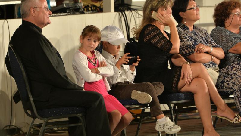 Irina Columbeanu e o tânără foarte talentată. Cum arată primul tablou vândut și ce sumă a luat pe el: „Nu există bucurie mai mare”