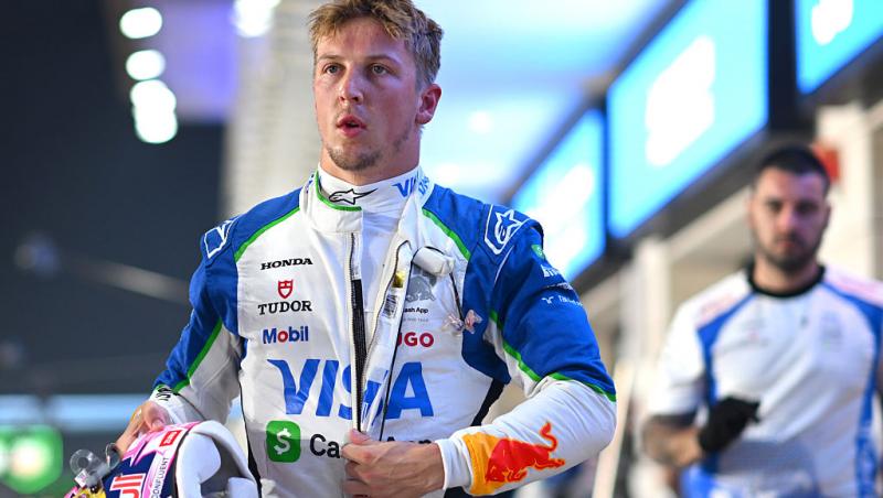 Vezi acum calificările din Formula 1™ pentru Marele Premiu din Qatar. Bătălia pentru pole e LIVE în AntenaPLAY și pe Antena 3 CNN