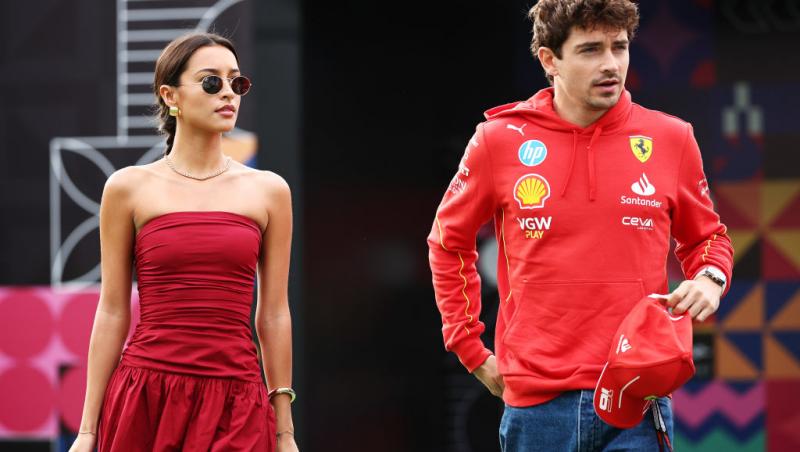 Alexandra Saint Mleux și charles leclerc în padoc formula 1