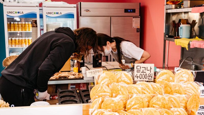 Asia Express sezonul 8, 3 noiembrie 2025. Echipele s-au reunit. Cine a ajuns pe primul loc la Irina Fodor. Ce veste au primit