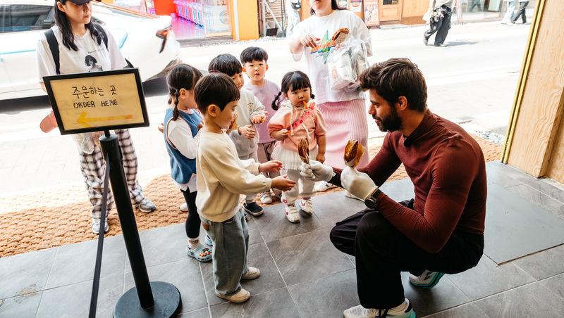 Asia Express sezonul 8, 3 noiembrie 2025. Echipele s-au reunit. Cine a ajuns pe primul loc la Irina Fodor. Ce veste au primit