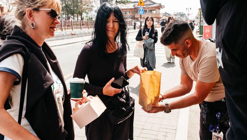 Asia Express sezonul 8, 3 noiembrie 2025. Echipele s-au reunit. Cine a ajuns pe primul loc la Irina Fodor. Ce veste au primit