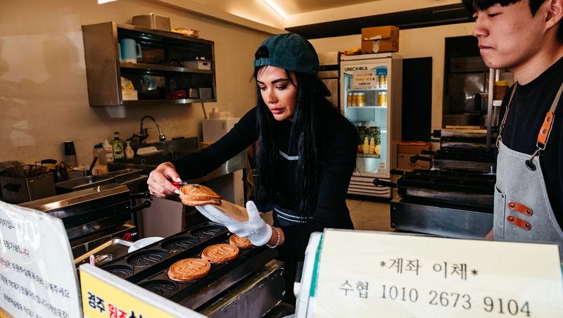 Asia Express sezonul 8, 3 noiembrie 2025. Echipele s-au reunit. Cine a ajuns pe primul loc la Irina Fodor. Ce veste au primit