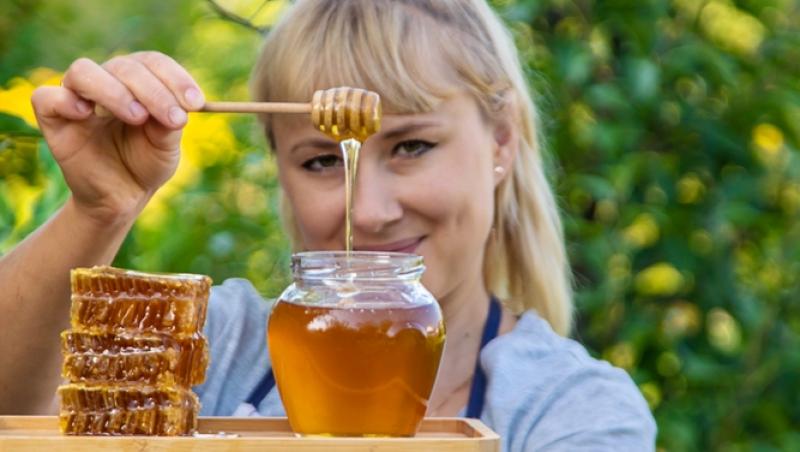 Mierea albastră: cum este obținută. Ce beneficii are acest superaliment