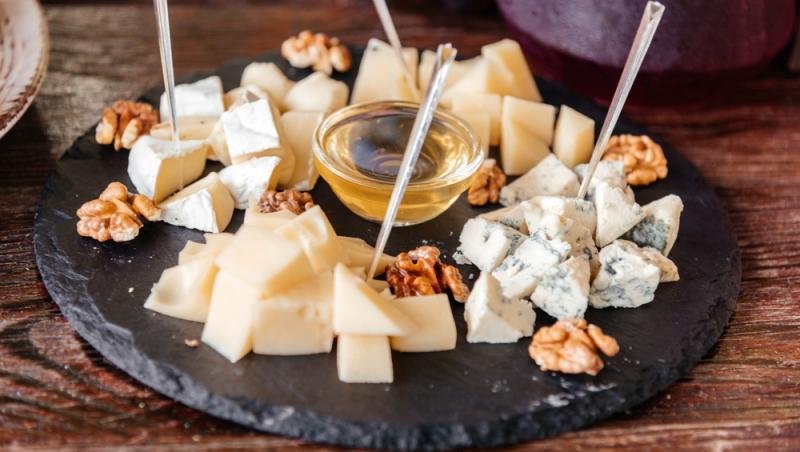 Mierea albastră: cum este obținută. Ce beneficii are acest superaliment