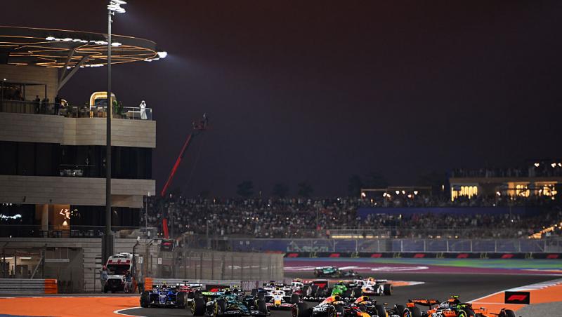 Cursa din Formula 1™ pentru Marele Premiu din Qatar a fost pe Antena 3 CNN și în AntenaPLAY. Max Verstappen a câștigat pe Lusail