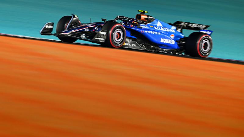 Urmărește acum cursa din Formula 1™ pentru Marele Premiu din Qatar. Spectacolul este LIVE pe Antena 3 CNN și în AntenaPLAY