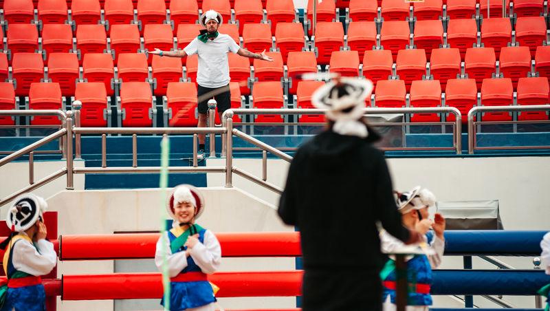 Asia Express sezonul 8, 4 noiembrie 2025. Ce veste au primit concurenții de la Irina Fodor în timp ce își căutau cazare: „Nu cred”