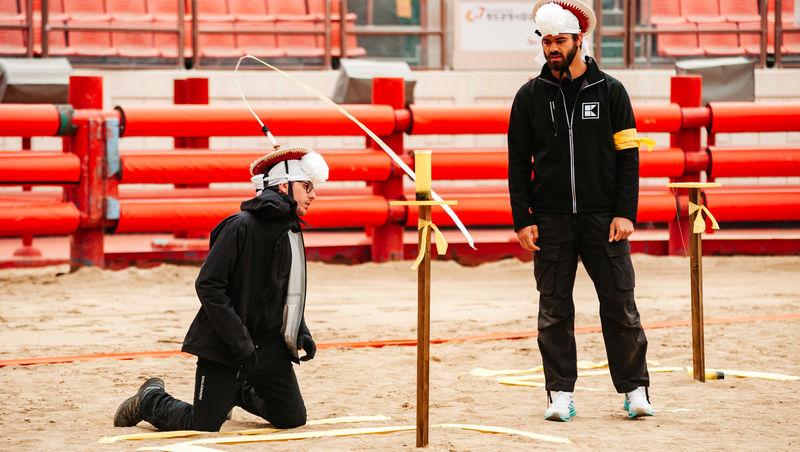 Asia Express sezonul 8, 4 noiembrie 2025. Ce veste au primit concurenții de la Irina Fodor în timp ce își căutau cazare: „Nu cred”