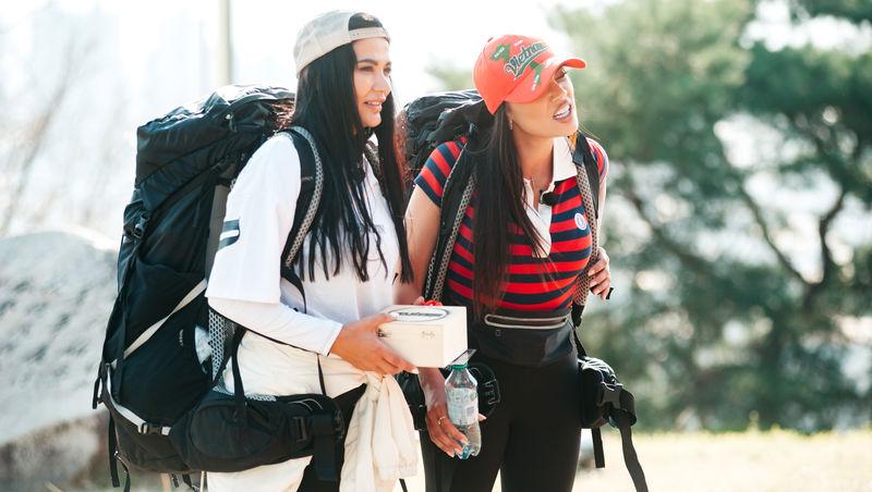 Asia Express sezonul 8, 4 noiembrie 2025. Ce veste au primit concurenții de la Irina Fodor în timp ce își căutau cazare: „Nu cred”