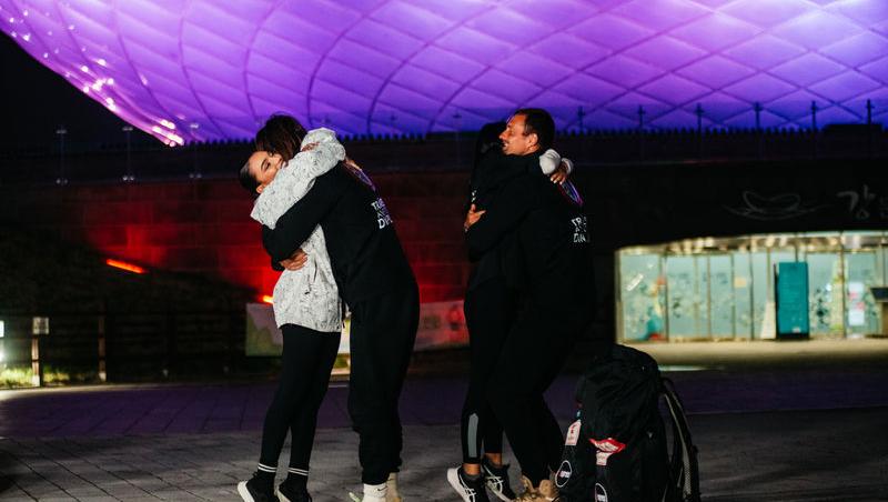 Asia Express sezonul 8, 5 noiembrie 2025. Ce echipă a fost eliminată de pe Drumul Eroilor înainte de etapa finală: „Ne pare rău!”